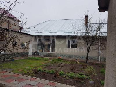 Продаю дом 1-ком., 119кв. м., этаж-1, 5,5-сот., стена кирпич, Рабочий городок.