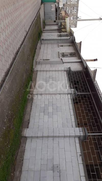 Продаю дом 4-ком. 67кв. м., этаж-1, 3-сот., стена кирпич, Жапара Шукурова 24б.