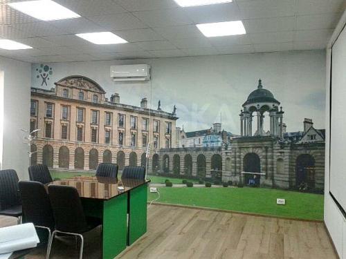 Продаю коммерческую недвижимость офисное помещение 200кв. м., Эркиндик Жибек Жолу,