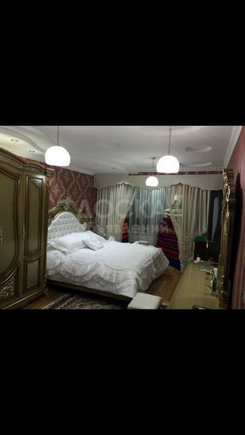 Продаю квартиру 4-ком., 156кв. м., этаж - 3/9, мкр. Учкун.