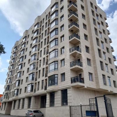 Продаю 3-комнатную квартиру, 110кв. м., этаж - 6/9, Элитка по Горького 475$.