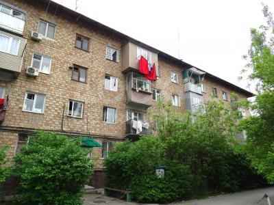 Продаю 3-комнатную квартиру, 53кв. м., этаж - 4/4, 9 мкр.