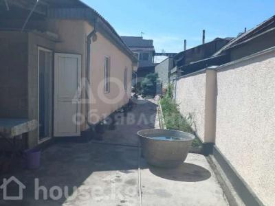 Продаю дом 7-ком. 250кв. м., этаж-2, 4-сот., стена кирпич, ул муся джалиля 190.