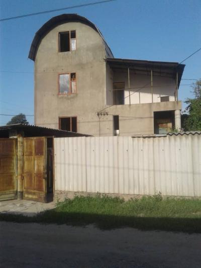 Продаю дом 4 уровнях жм Көлмө