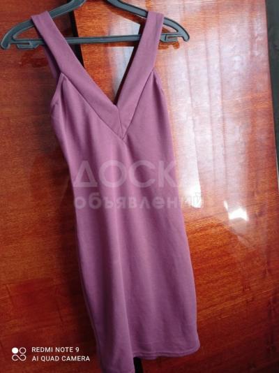 Продаю фирменное платье
