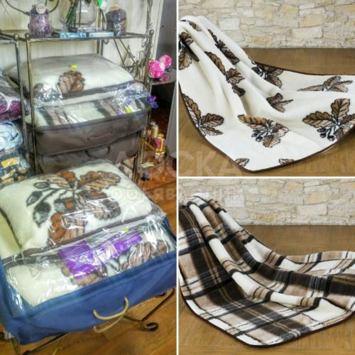 Шерстяные пледы; подушки и одеяла.Сделано в Польше