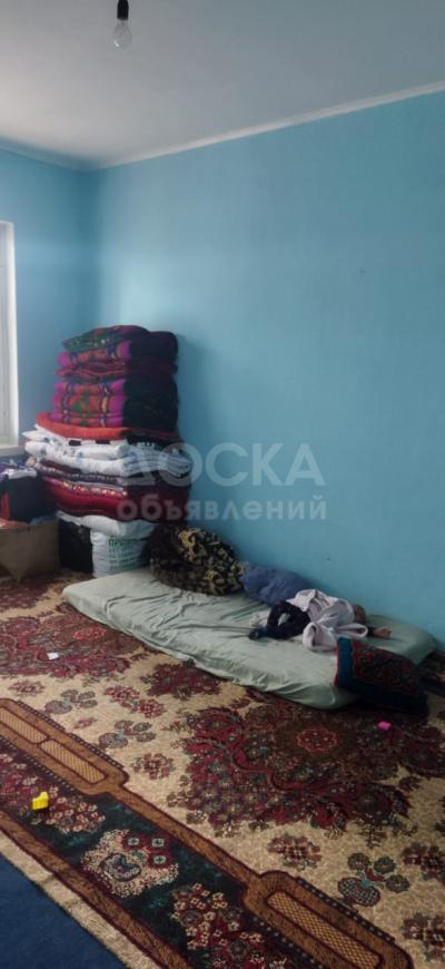 Продаю 1-комнатную квартиру, 34кв. м., этаж - 3/3, г. Каинда.