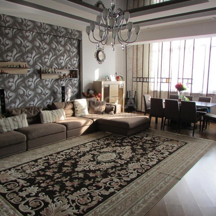 Продаю квартиру 3-ком., 156 кв. м., этаж - 10/10, Район отеля Ак-Кеме,