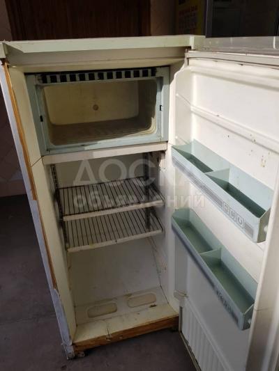 Продаю Иранский холдильник-5000 сом