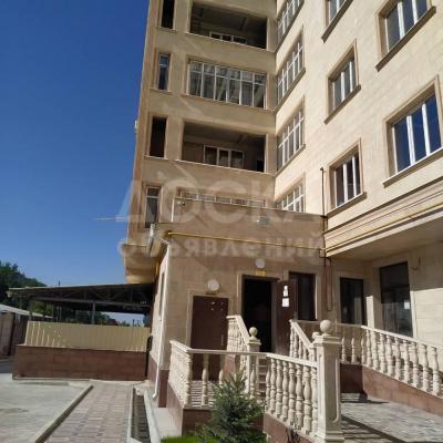 Продаю 1-комнатную квартиру, 43кв. м., этаж - 7/10, 6 мкр по Каралаева.