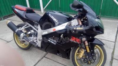Продаю байк suzuki gsx-r1000
состояние идеальное, прошу 280тыс сом
новая резина, расходники заменены, полностью обслужен и готов к сезону. Порадуй себя - стань обладателем лучшего байка в Бишкеке