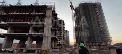 Продаю 1-комнатную квартиру, 45кв. м., этаж - 2/10, юг-2.