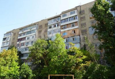 Продаю 4-комнатную квартиру, 90кв. м., этаж - 9/9, Джал.