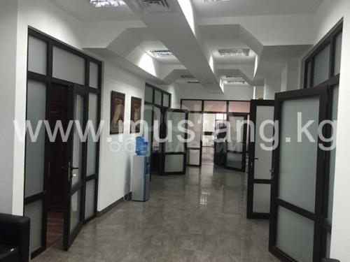 Продаю коммерческую недвижимость офисное помещение 218кв. м., Рыскулова Турусбекова .