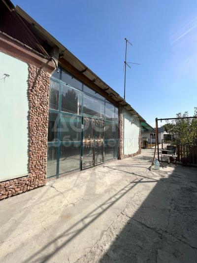 Продаю дом 3-ком. 100кв. м., этаж-1, 8-сот., стена кирпич, с. Военно-Антоновка .