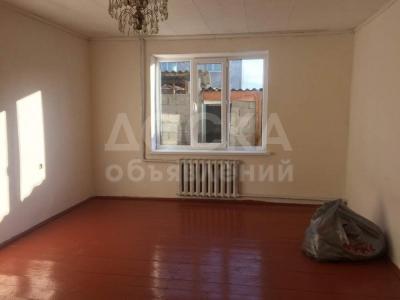 Продаю дом 11-ком., 5кв. м., этаж-2, 5-сот., стена кирпич, ж/м Арча-Бешик.