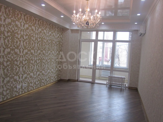 Продаю квартиру 2-ком., 92кв. м., этаж - 2/9, Орозбекова-Чуйкова,