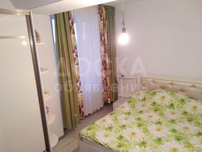 Продаю квартиру 2-ком., 64.3м2кв. м., этаж - 8/9, Горького/Чолпонатинская.