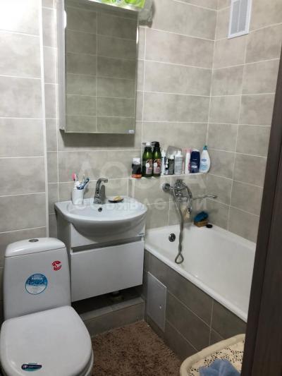 Продаю 2-комнатную квартиру, 43кв. м., этаж - 1/4, 4 мкр.