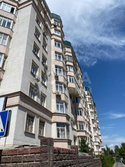 Продаю 3-комнатную квартиру, 96кв. м., этаж - 2/9, Табышалиева.