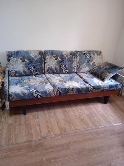 диван раздвижной и два кресла