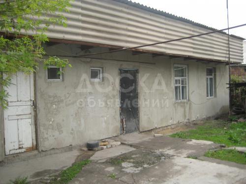 Продаю дом 6-ком., 42.9кв. м., этаж-1, 3-сот., стена кирпич, улица Дачная дом 44.