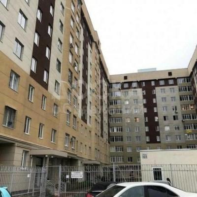 Продаю 1-комнатную квартиру, 43,1кв. м., этаж - 6/10, 12 мкр.