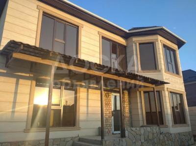 Продаю дом 5-ком. 216кв. м., этаж-2, 4-сот., стена кирпич, с.Кок жар, Айкол, Ак кайын.