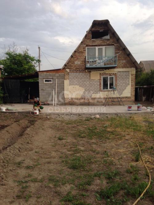 Продаю дачу 4-ком., 1кв. м., этаж-2, 5-сот., стена кирпич, село Пригородное.