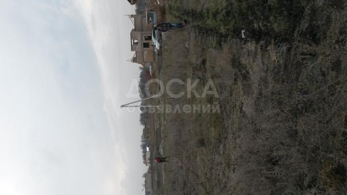 Продаю участок в лебединовке 4сот от трассы 100м