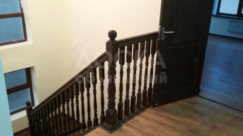 Продаю дом 6-ком., 260кв. м., этаж-2, 4,5-сот., стена кирпич, ул. Оренбургская, 16.