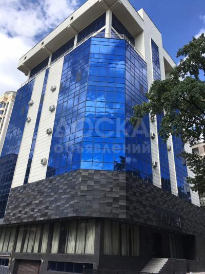 Продаю квартиру 2-ком., 85.95 квадратов,и 166 квадратов.кв. м., этаж - 5/5, Логвиненко 55/2 пересечение фрунзе..