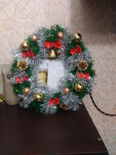 Новогодние венки ручной работы