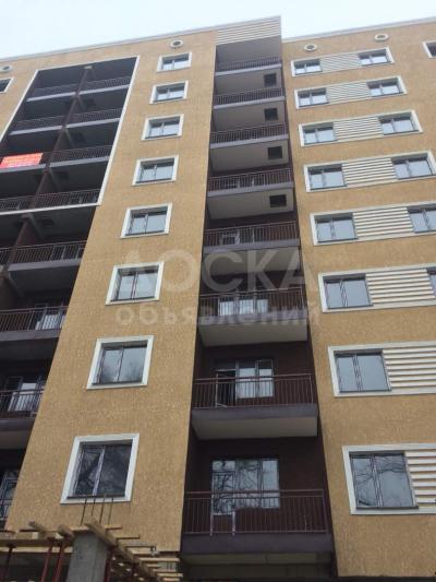 Продаю квартиру 2-ком., 64.07кв. м., этаж - 8/9, проспект Манаса/Фрунзе.