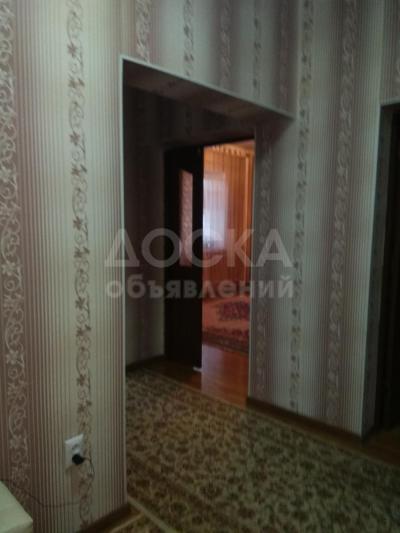 Продаю квартиру 2-ком., 68кв. м., этаж - 2/10, 7 м-н Глобус.