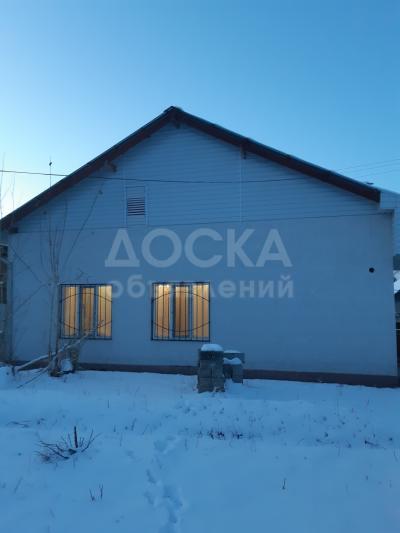 Продаю дом 3-комнатную 100кв. м., этаж-1, 8-сот., стена кирпич, Воронцовка.