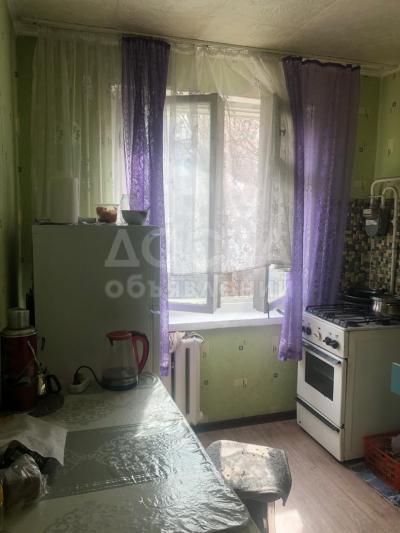 Продаю 2-комнатную квартиру, 42.5кв. м., этаж - 3/5, Городок строителей Аламедин -1.