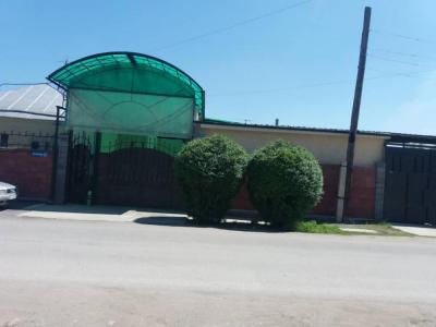 продаю 2 дома