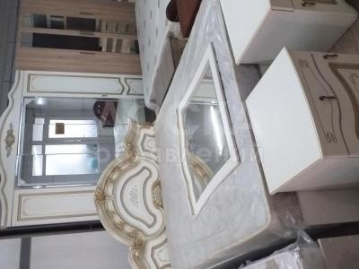 широкий выбор мягкой мебели и корпусной