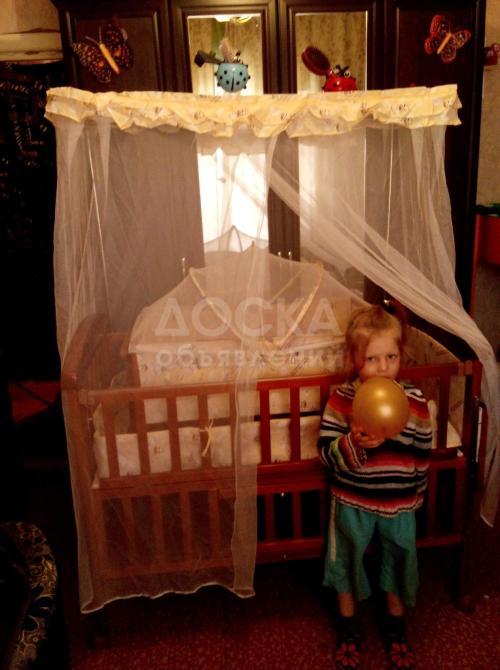 Продаю детскую кроватку