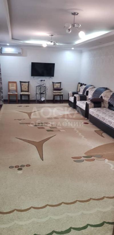 Продаю дом 11-ком. 1кв. м., этаж-1, 1-сот., стена кирпич, ул. Муса Джалиля 108, перес. ул. Алма-Атинская (район Аламединского рынка);.