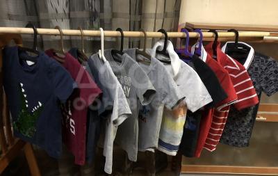 Продаю детские футболки  и трикотажные рубашки с  воротником -апаш