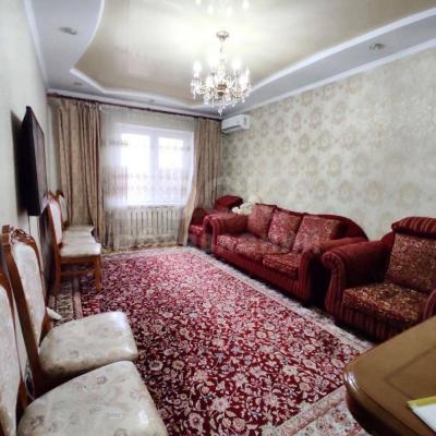 Продаю 2-комнатную квартиру, 51кв. м., этаж - 5/5, Уметалиева/Токтогула.