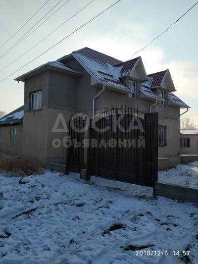 Продаю дом 4-комнатную 160кв. м., этаж-2, 4-сот., стена кирпич, лебединовка.