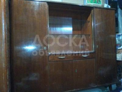 продаю шкаф сервант немецкий
