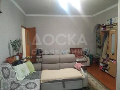 Продаю 2-комнатную квартиру, 41,3кв. м., этаж - 2/2, Бейшеналиева.