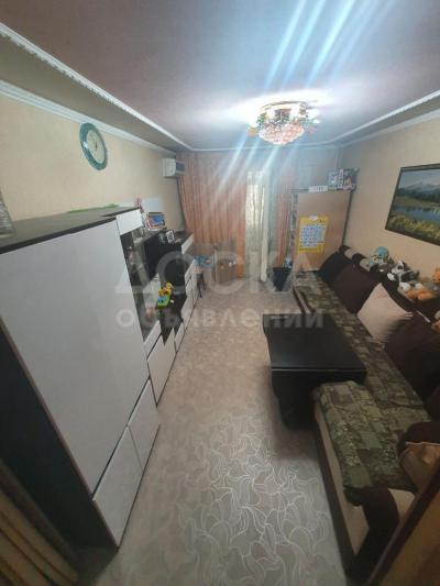 Продаю 3-комнатную квартиру, 58кв. м., этаж - 2/5, 8 мкр.