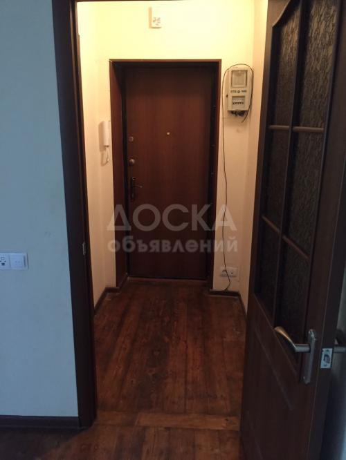 Продаю квартиру 2-ком., 43кв. м., этаж - 3/3, Ул.Исанова\Боконбаева.