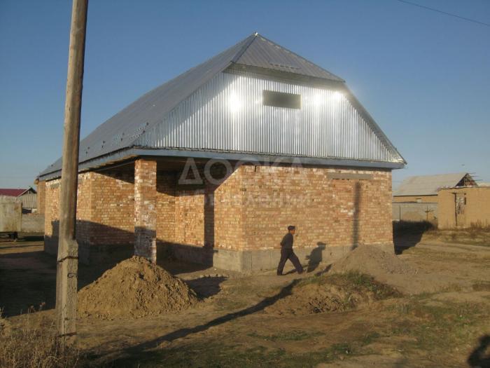 продаю большой не достроенный дом 48000 Ала Тоо 2.