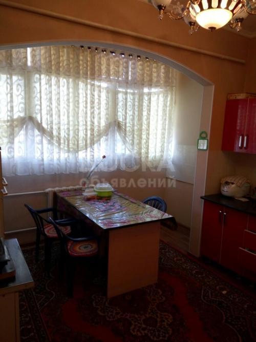 Продаю квартиру 1-ком., 45кв. м., этаж - 1/9, Салиева/Айтматова.